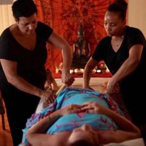 CURSO MASAJE CON BAMBÚ